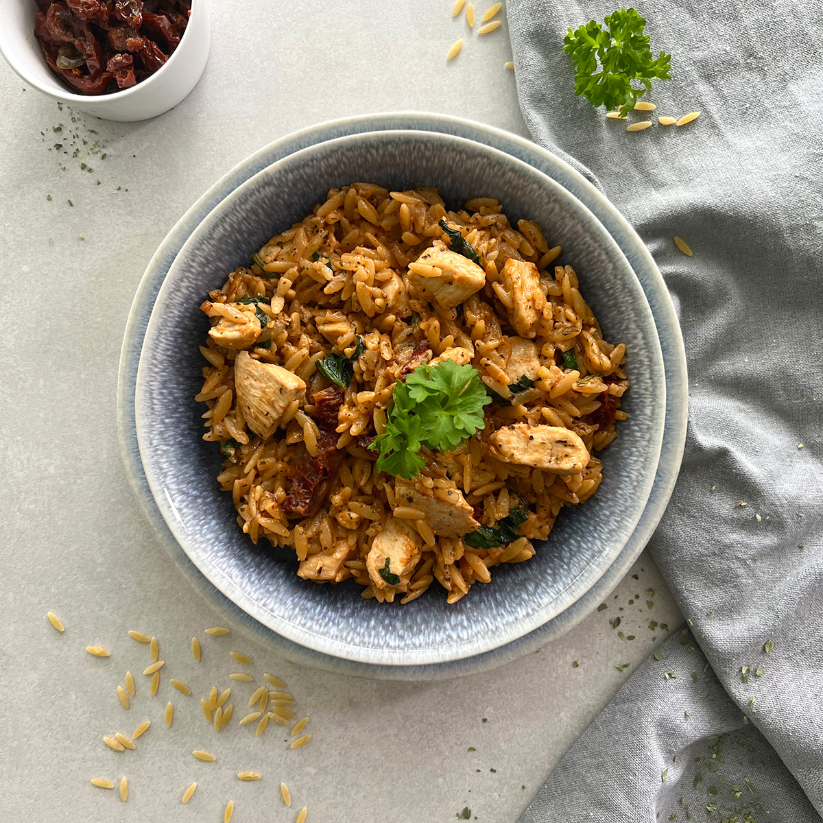 cremige Hähnchen Kritharaki Pfanne