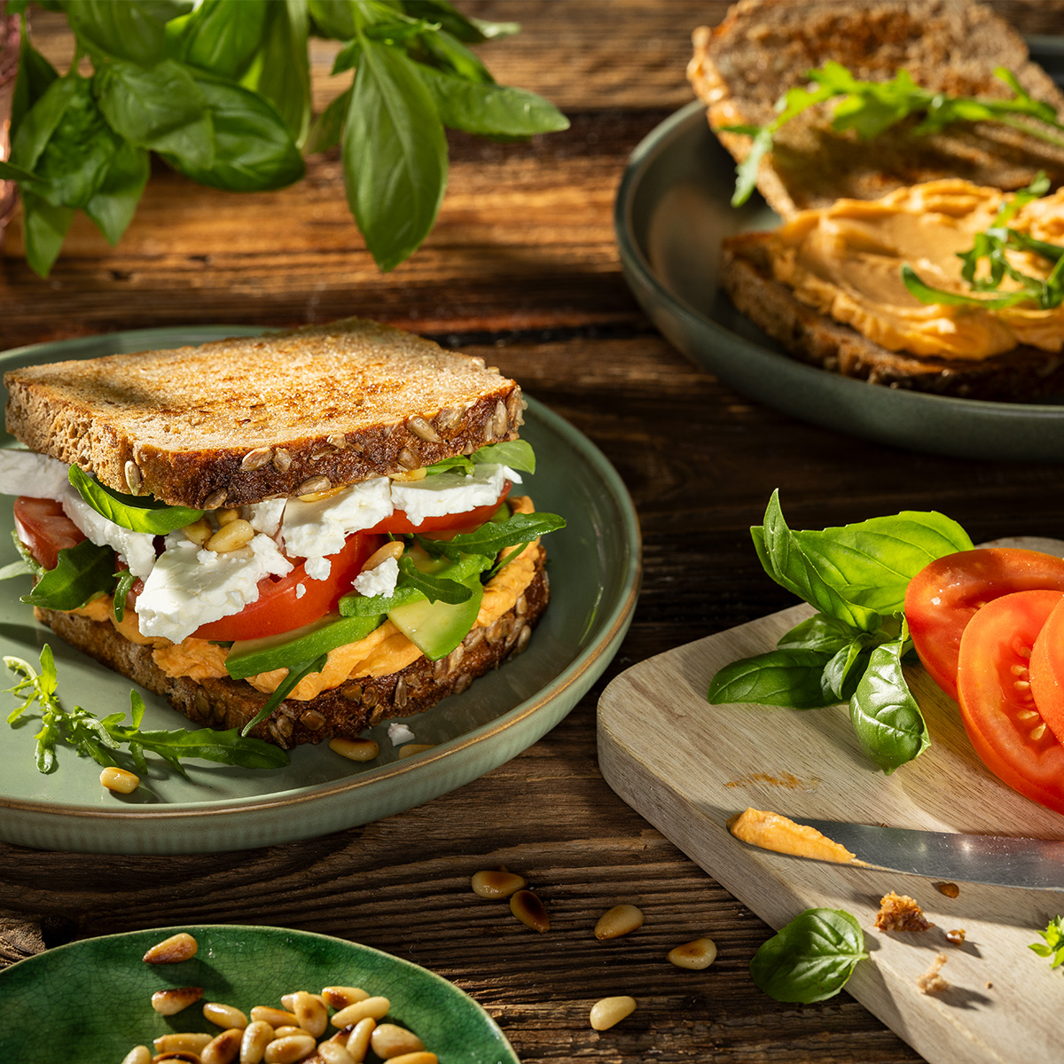 Vegetarisches Vollkorn Club Sandwich