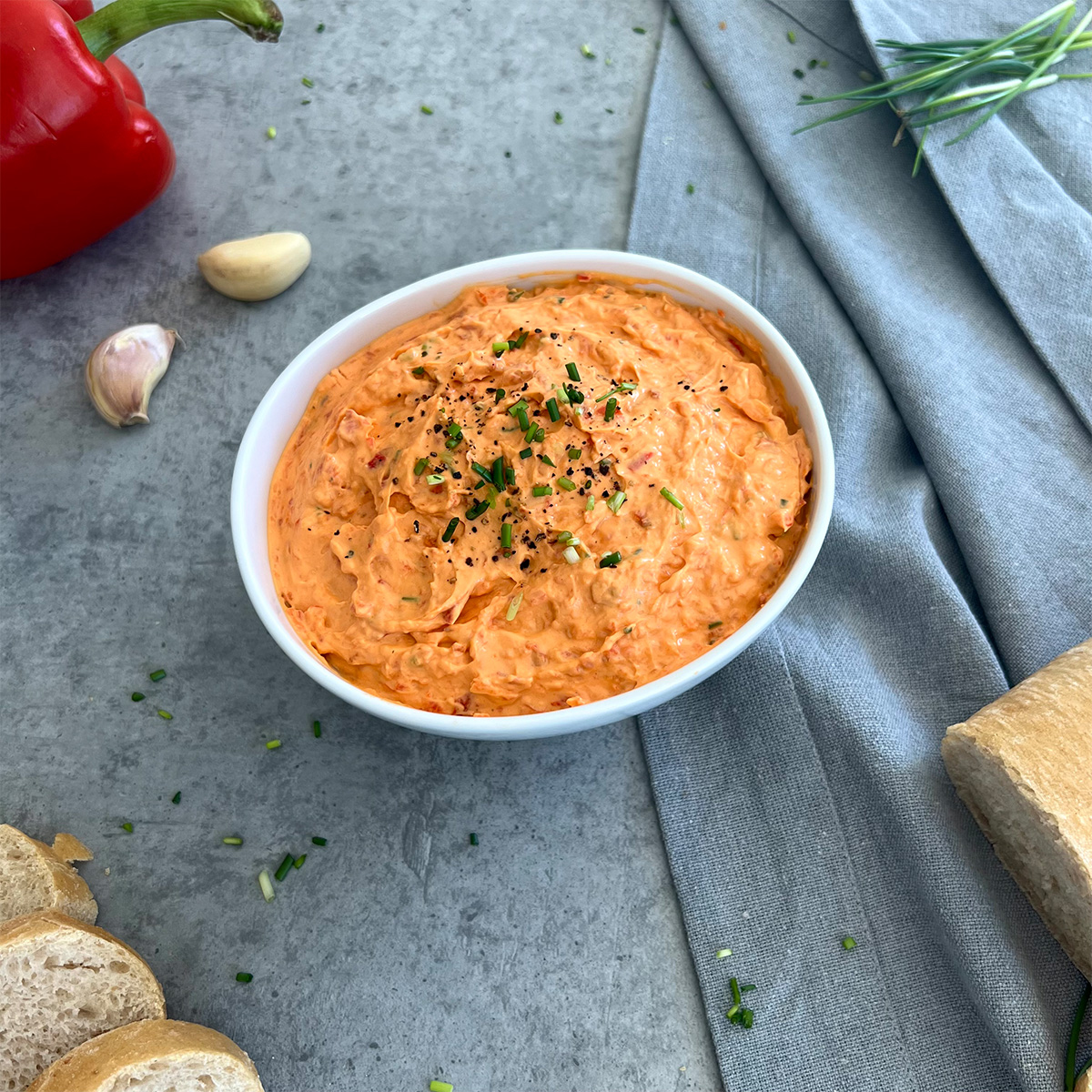 Ajvar Frischkäse Dip