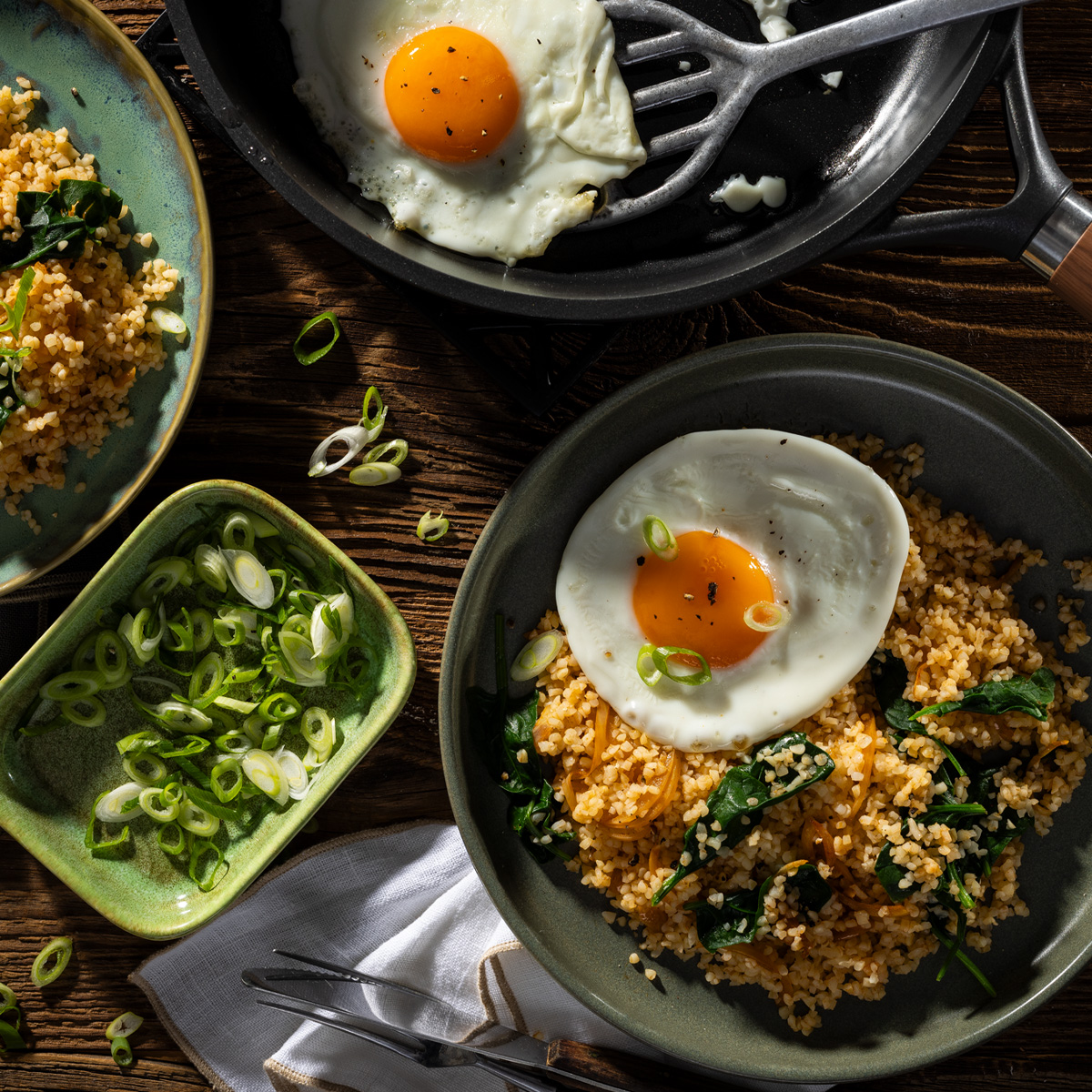 Bulgur Pfanne mit Spiegelei Bulgur Pfanne mit Spiegelei