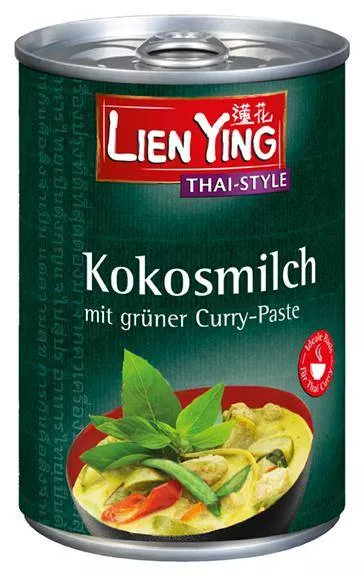 Kokosmilch mit grüner Curry-Paste