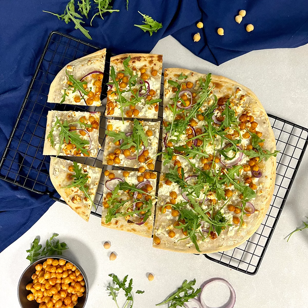 Flammkuchen mit Kichererbsen