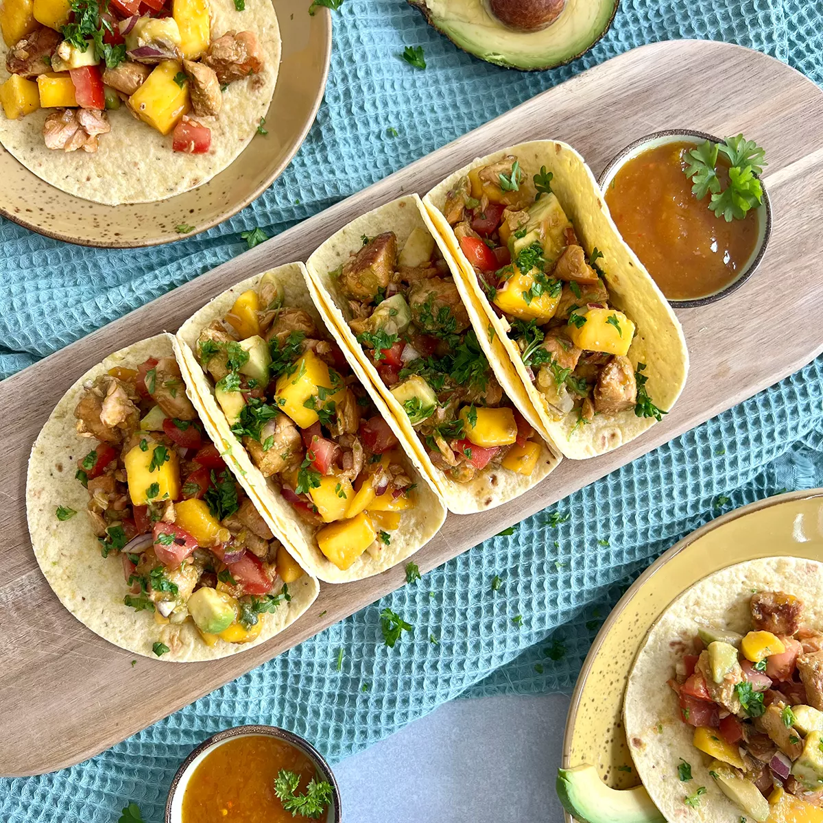 Mango Lachs Tacos